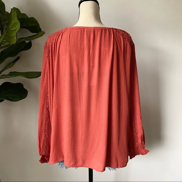 New- Bohemian embroidered long sleeve tunic top - Picture 9 of 10